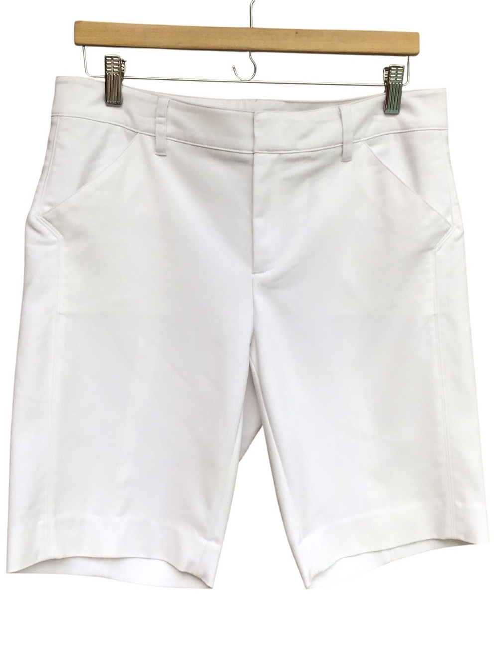Foxcroft White Bermuda Shorts Size 10 NEW